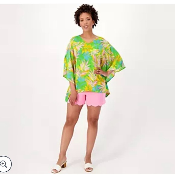Belle by Kim Gravel Woven Aloha Top in Hawaiian Palms Medium - Picture 3 of 12